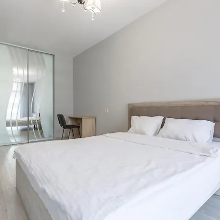 On Chornovola 16g Avenue аvalon New Building House * Львов