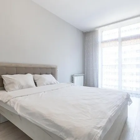On Chornovola 16g Avenue аvalon New Building House