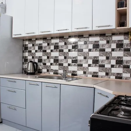 на вулиці чорновола 16г, від власника сучасна в львові будинок авалон 2 кімнати *