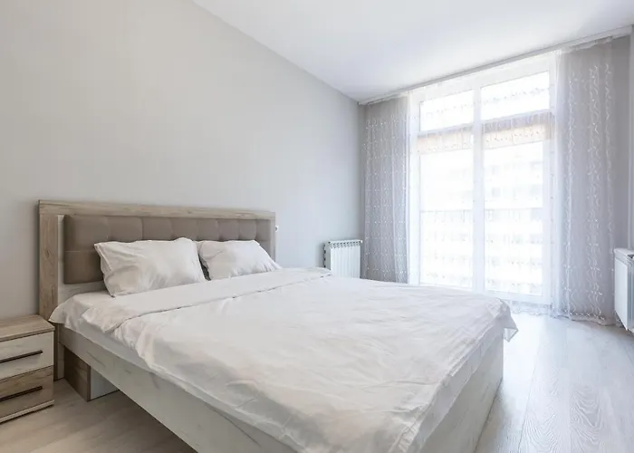 на вулиці чорновола 16г, від власника сучасна в львові будинок авалон 2 кімнати