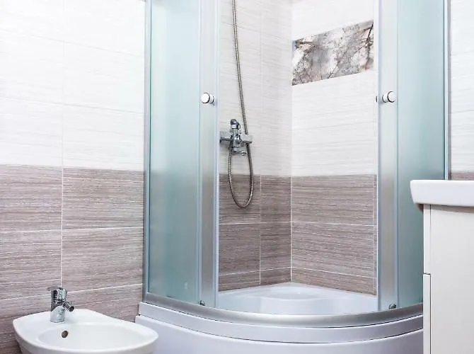 на вулиці чорновола 16г, від власника сучасна в львові будинок авалон 2 кімнати Apartamento *